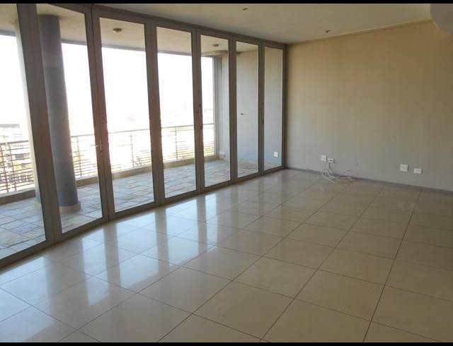 3 BEDROOM APARTMENT TO LET IN POINT WATERFRONT